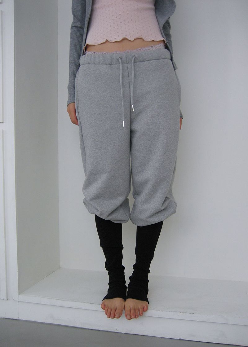KNEE WARMER SWEAT PANTS