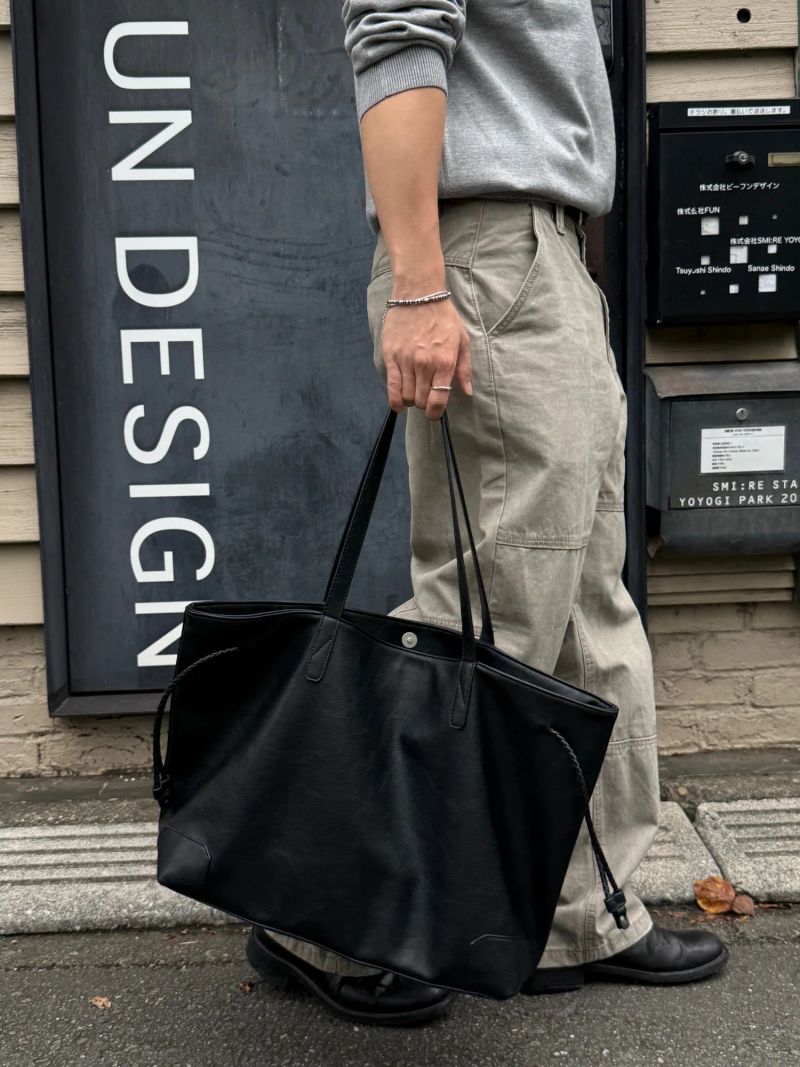 Vintage leather tote bag