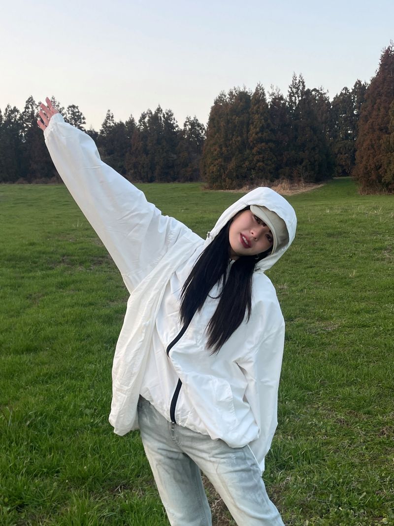Layer hood jumper 