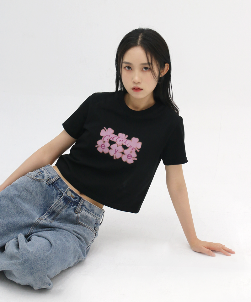 Catching Eye Crop T-Shirt in Black