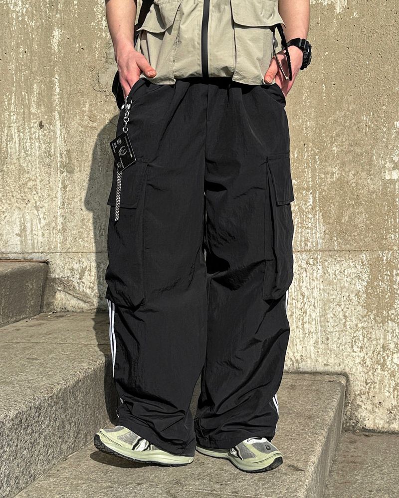 Line Nylon Track Cargo Pants - Black