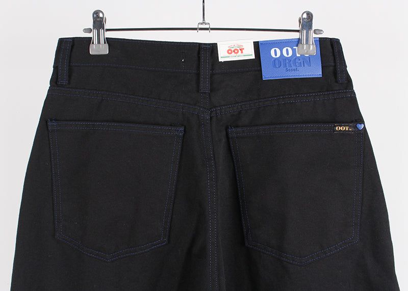 BLUE POINT BLACK PANTS