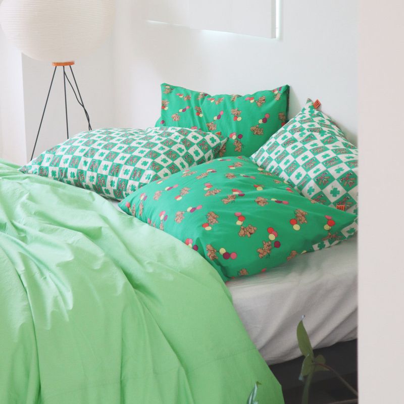 Gom pillow case