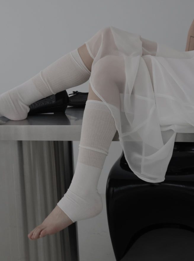 mnem（ムネム）の「See-through long leg warmers（Fashion Accessories）」