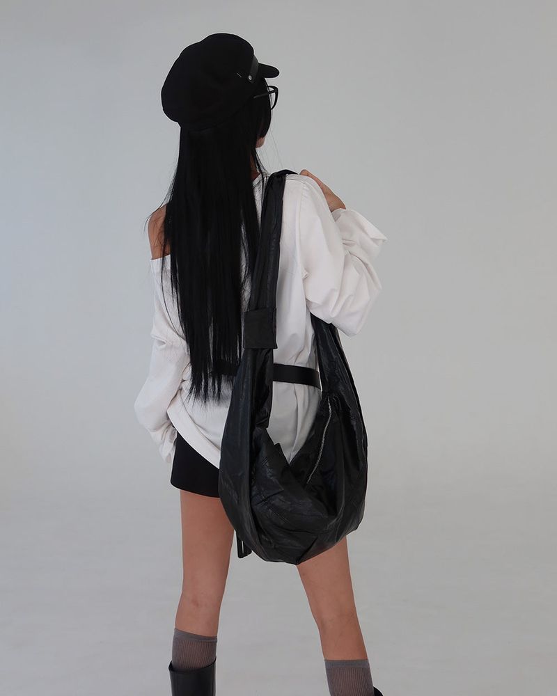 half-moon cross shoulder sling bag