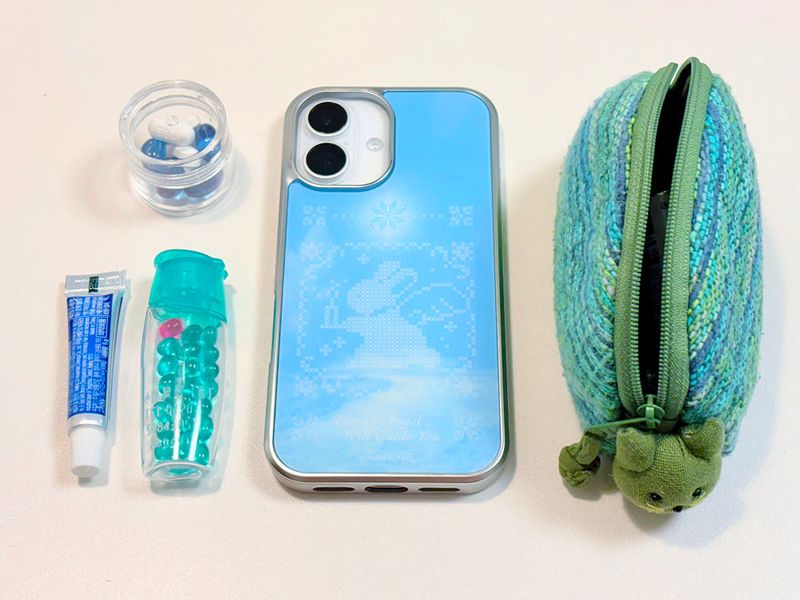 Bunny Angel | Bumper Case - Blue