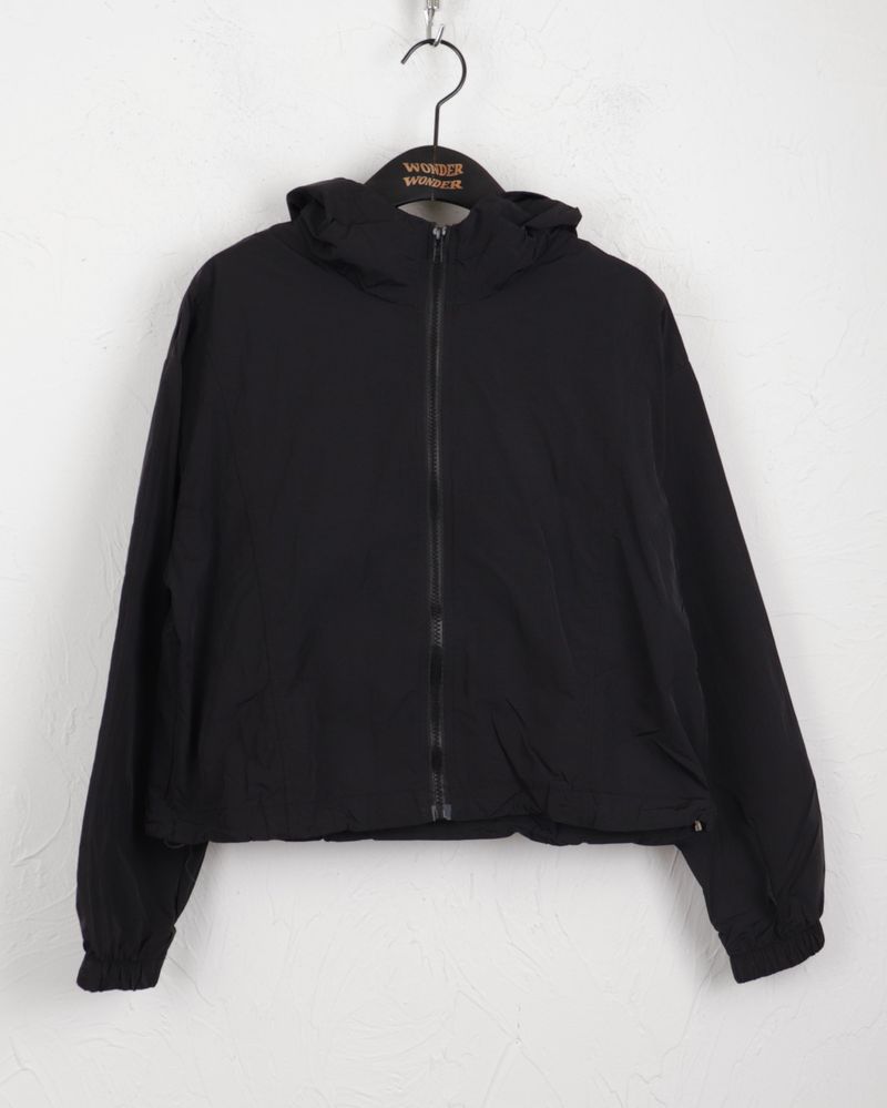 Alka cut crop hood windbreaker jumper