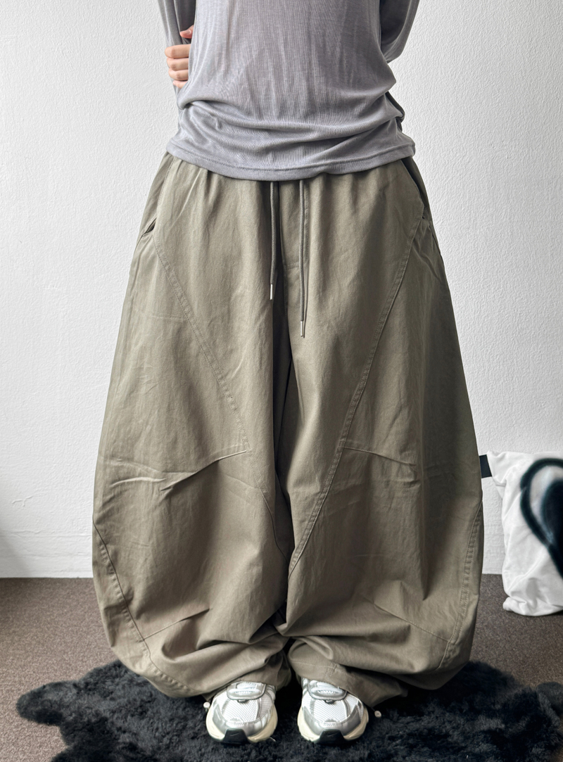 CCORTTI（コルッティ）の「ヒタバルーンカーブコットンロングパンツ3カラー（パンツ）」