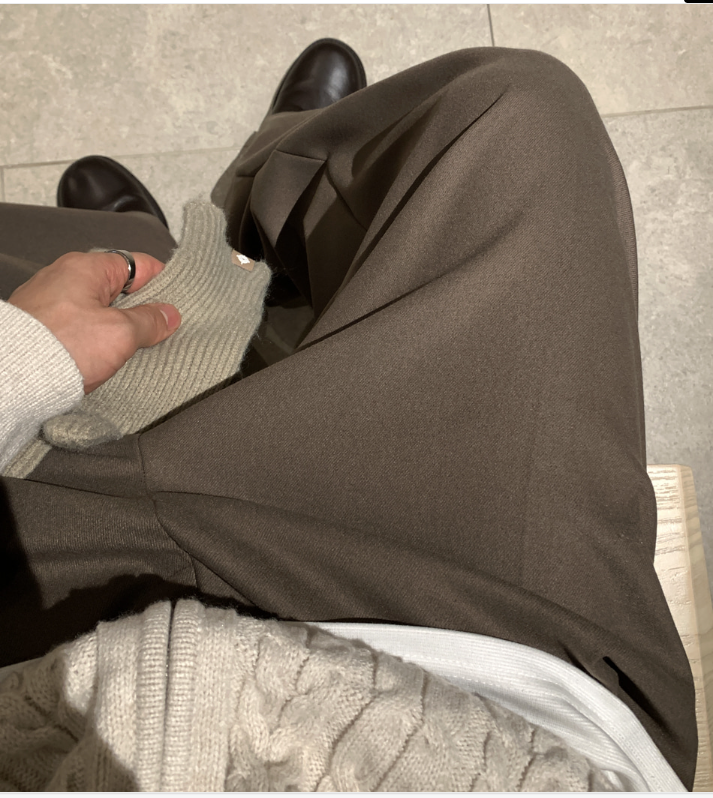Yogis Deep Round Jaw Back Banding Wool Wide Slacks