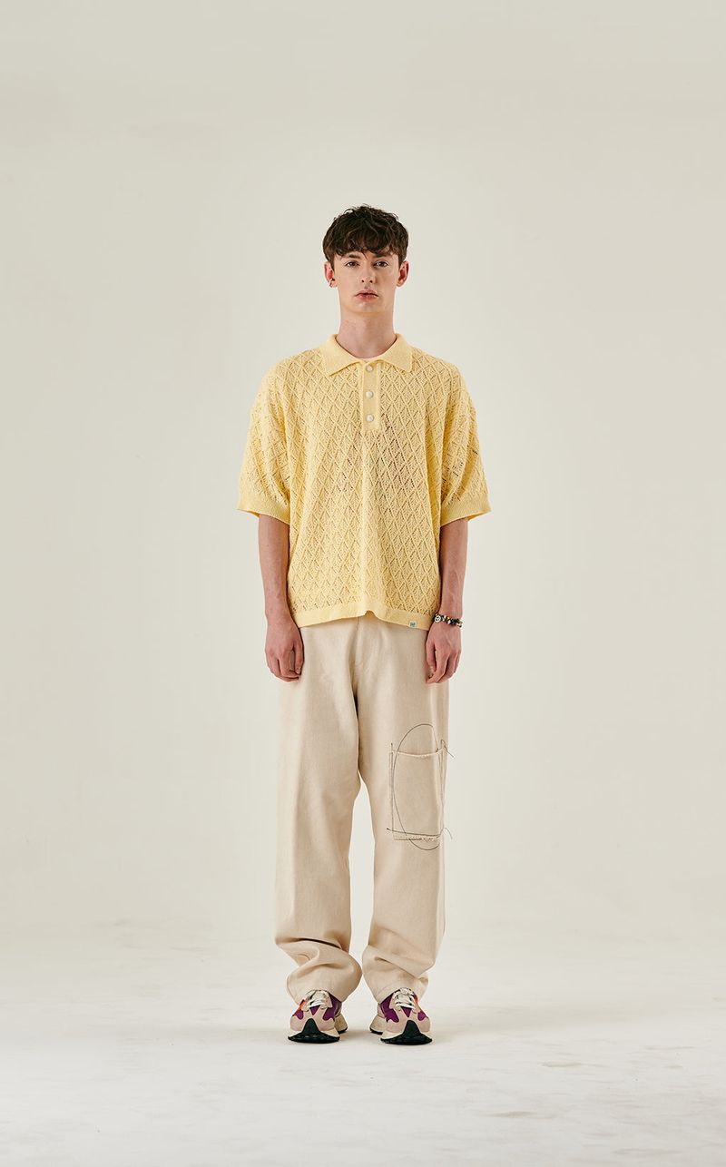 WIGGLY COLLAR KNIT TOP