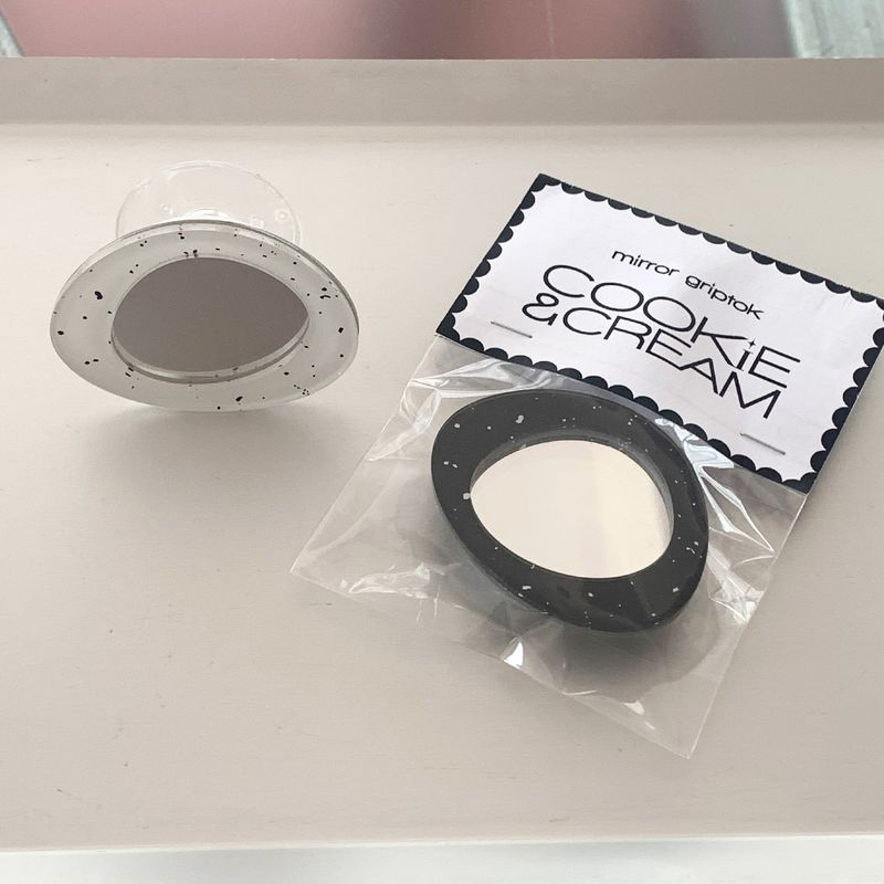 Cookie&Cream Mirror tok