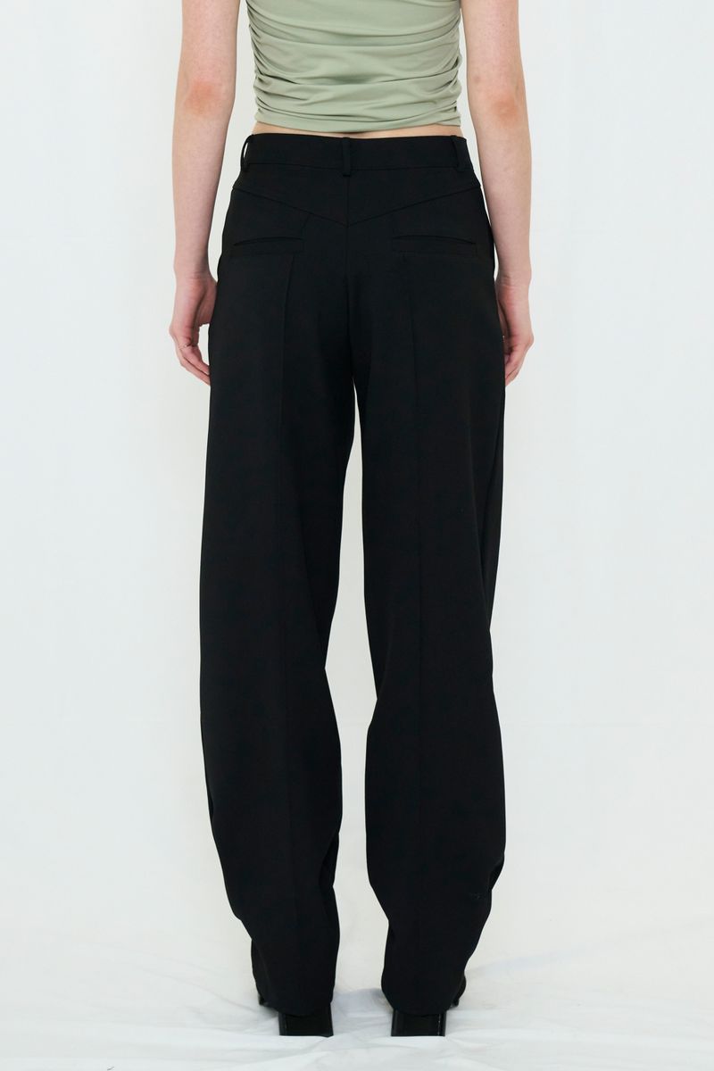 LOOSE TAPERED SLACKS
