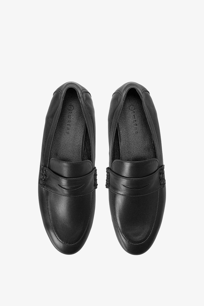 MODERN PENNY LOAFER IN BLACK
