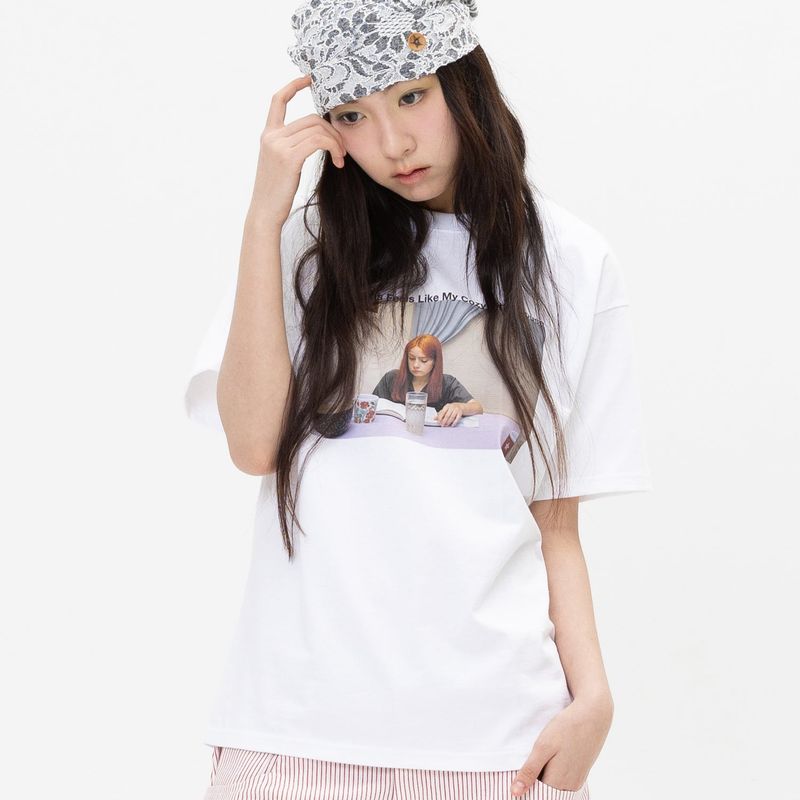 WEBHOUSE（ウェブハウス）の「Cozy House Photo Tee - White（Tops）」