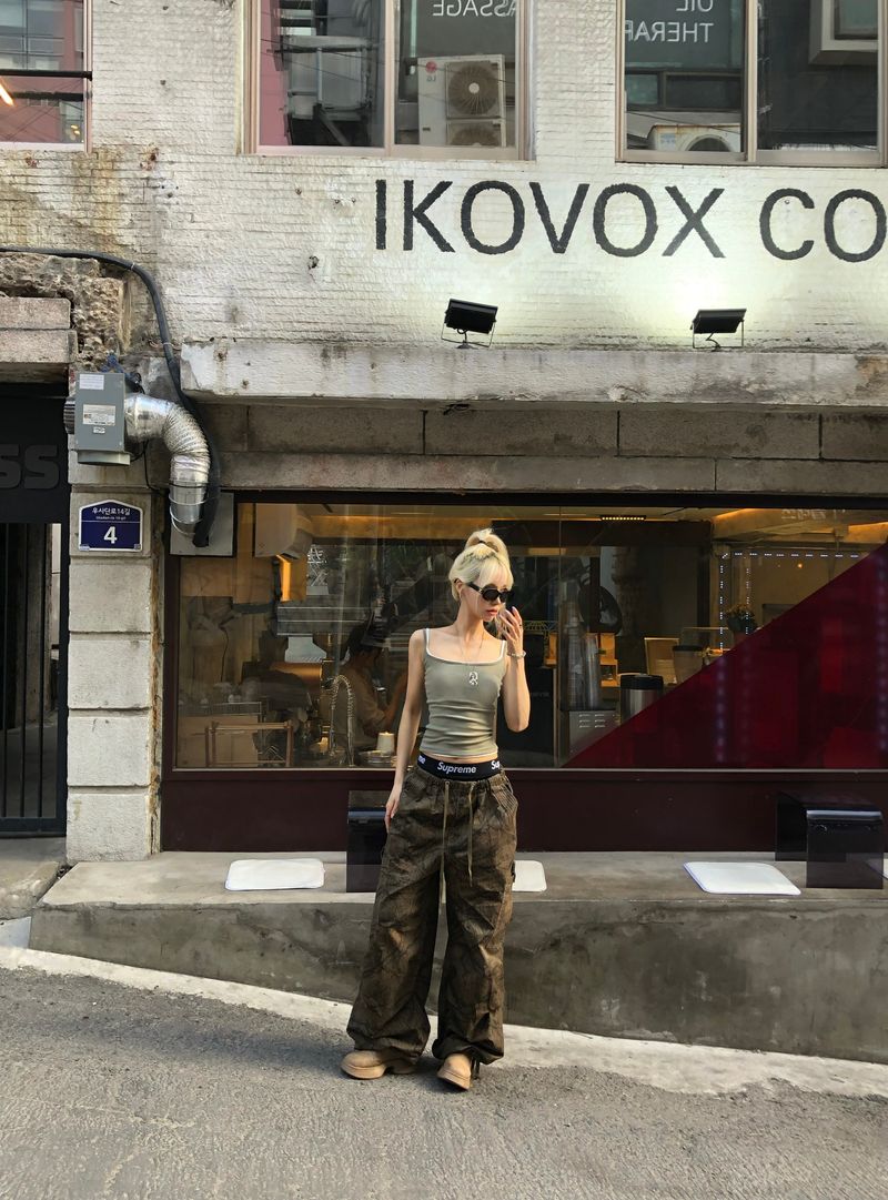 woody camo wide pants