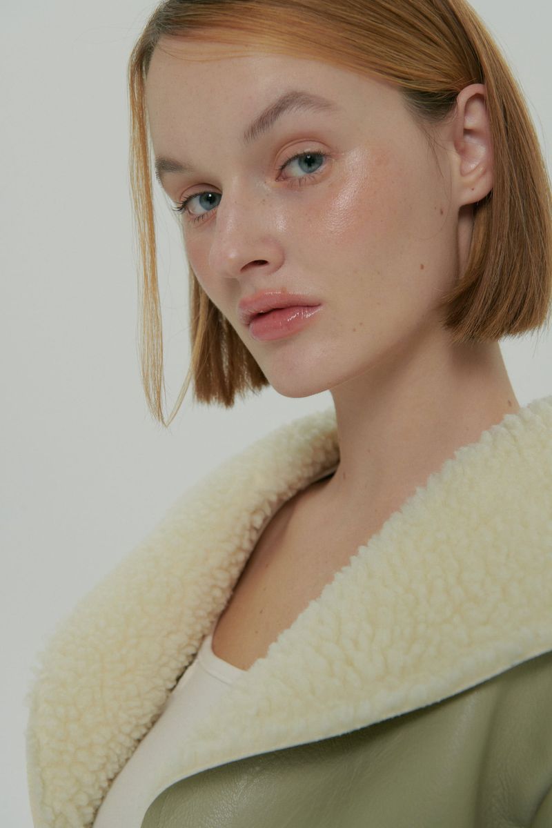 CROP SHEARLING JACKET / IVORY