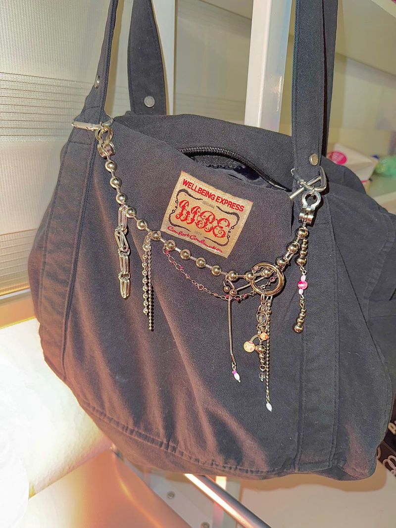Overdose Pink bag chain