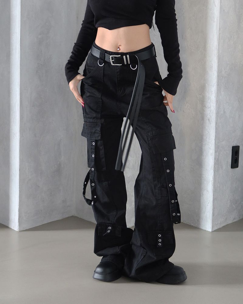 Delight-J（ディライトジェイ）の「Punching Strap Cargo Bootcut Pants（Pants）」