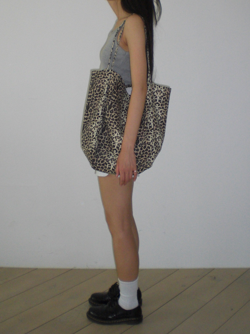 Things and stuff(シングス アンド スタッフ)の「Leopard shoulder bag(Bags)」