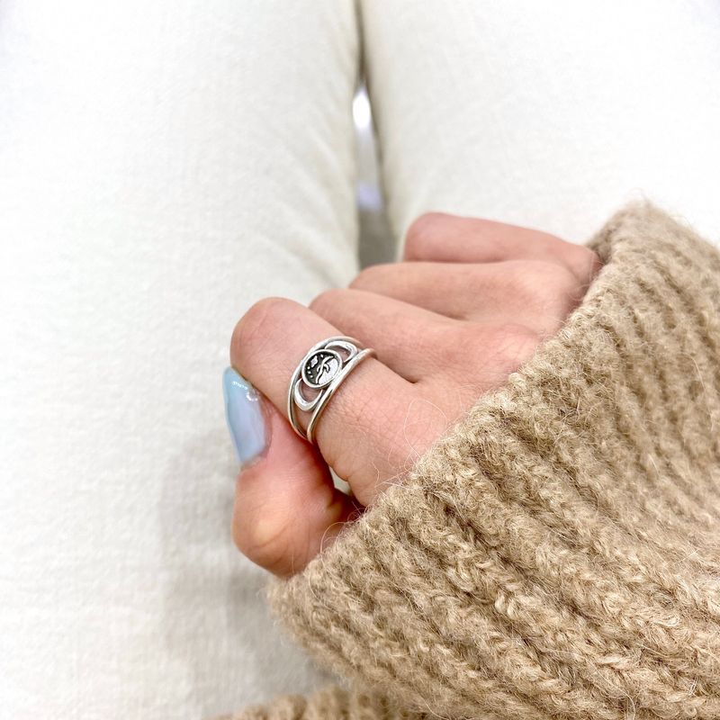 Livciel（リヴシーエル）の「Silver Ring fallen into Galaxy（Accessories）」