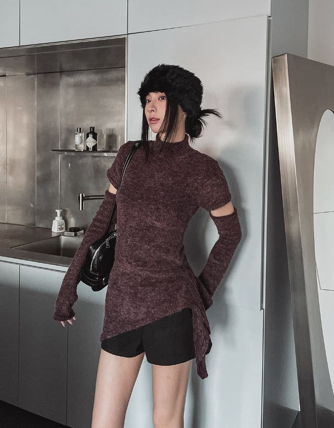 Pony Incision Wrap Knit Turtleneck