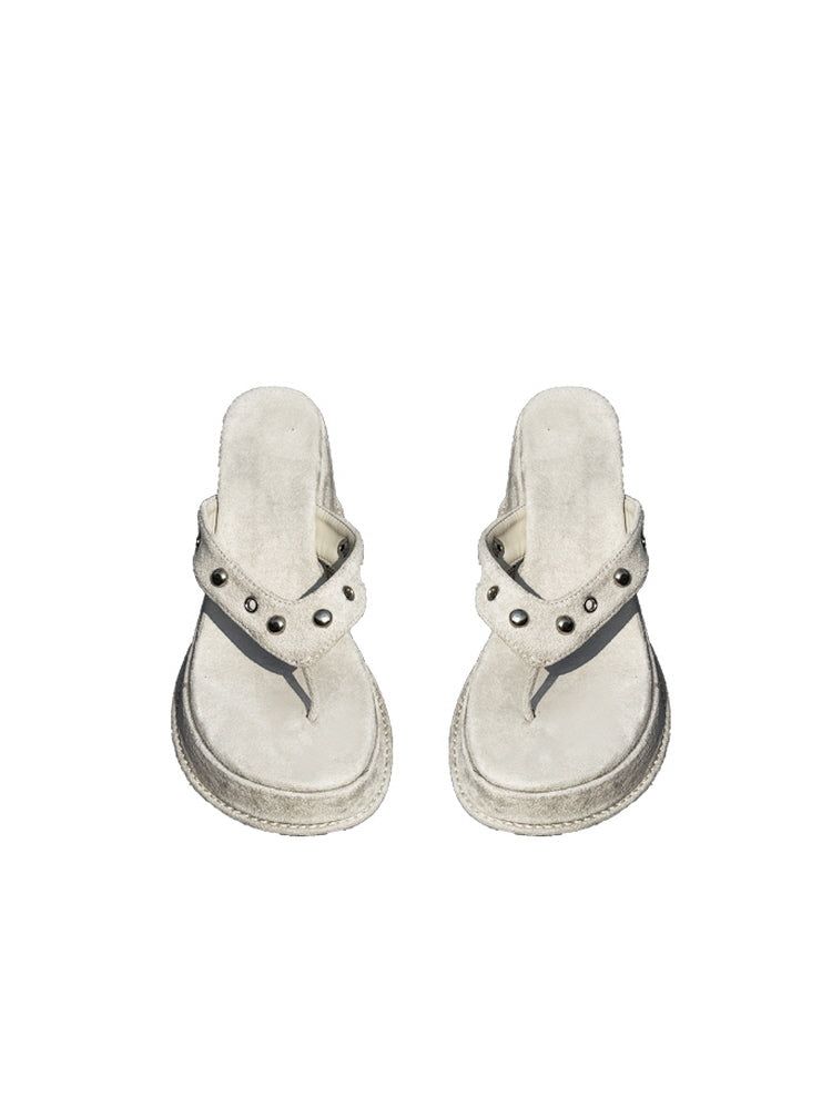  EYELET HEELED FLIP FLOPS