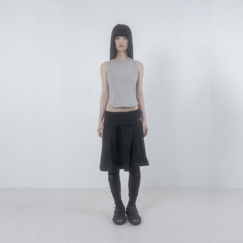 Essential sleeveless 003