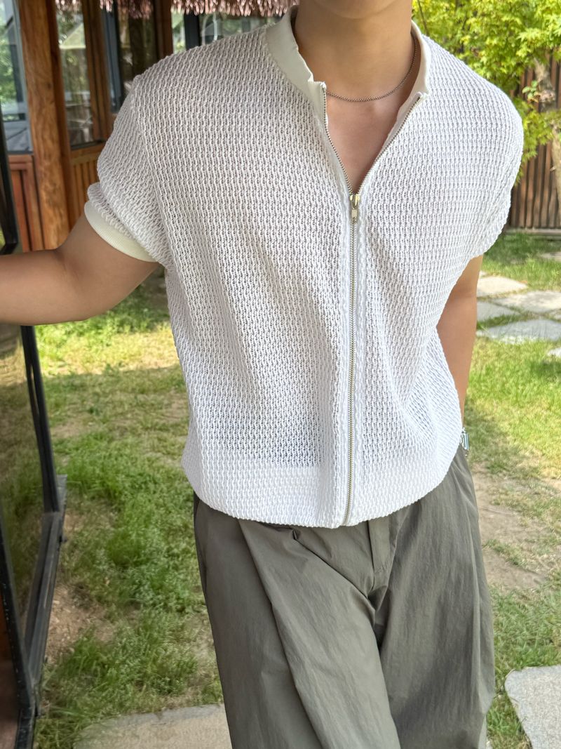 Half-neck punching zip-up cardigan