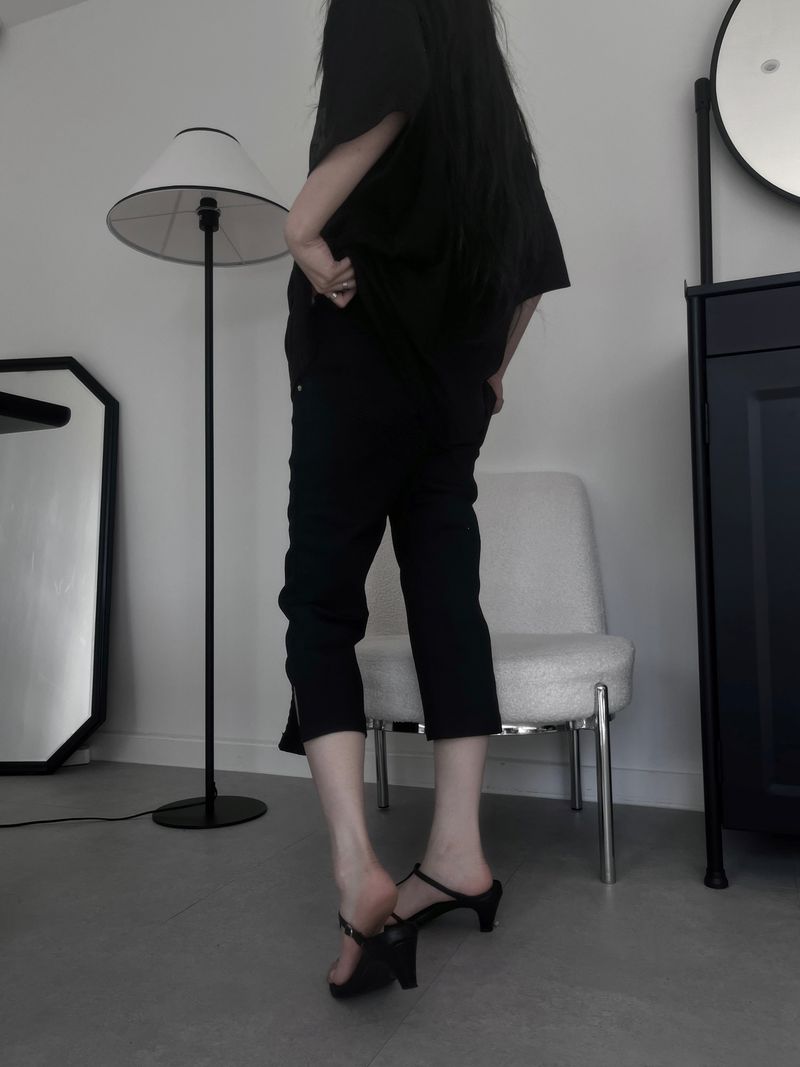 black slub capri denim