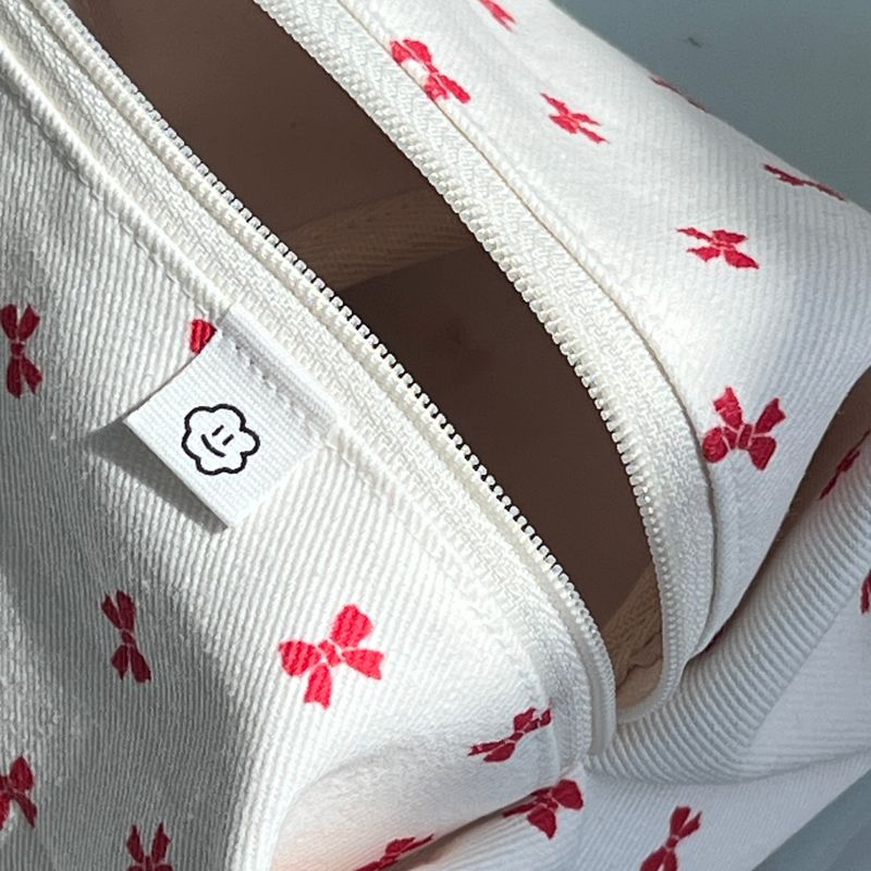 RED RIBBON ZIPPER POUCH