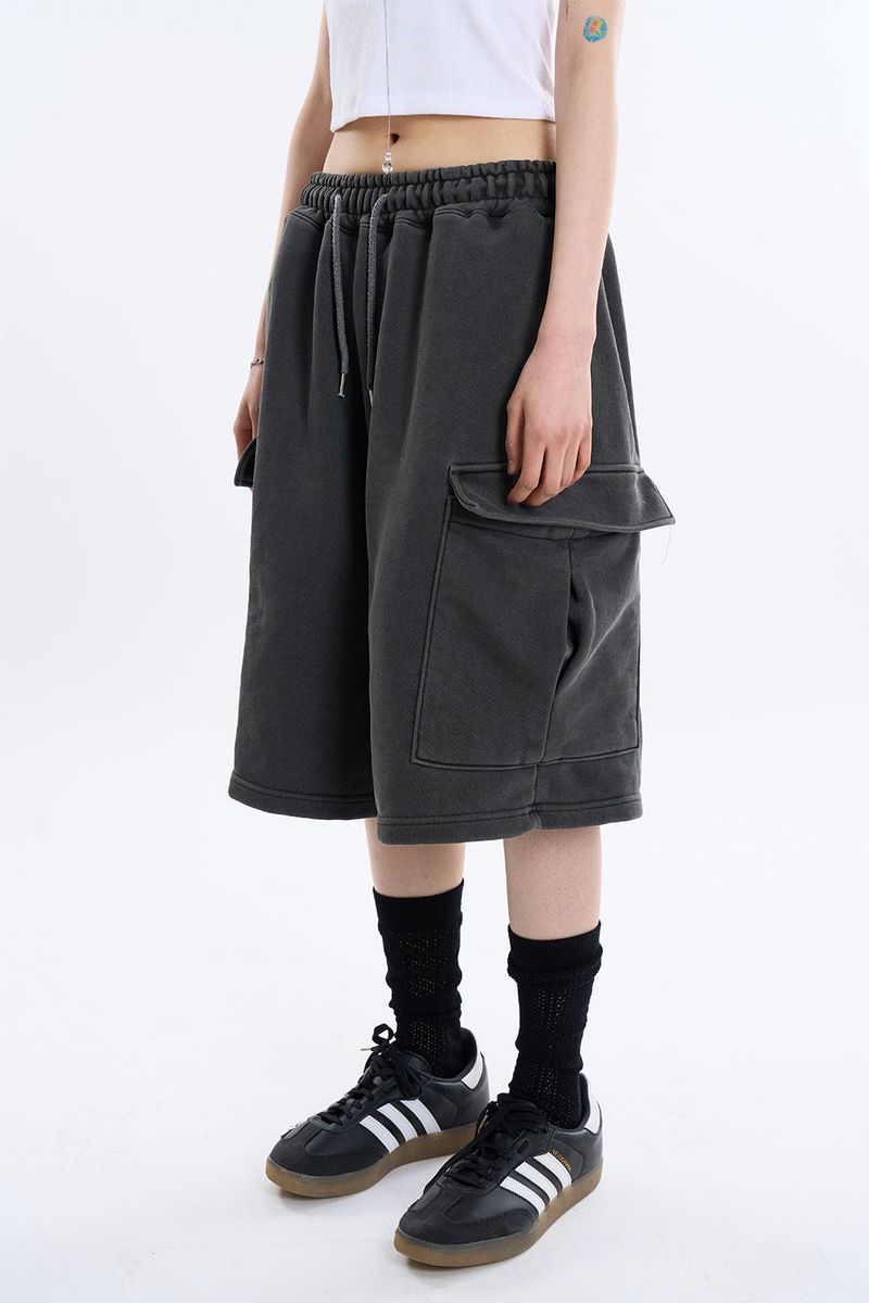 Raucohouse(ラウコハウス)の「Gordon pigment cargo bermuda sweatpants(Pants)」