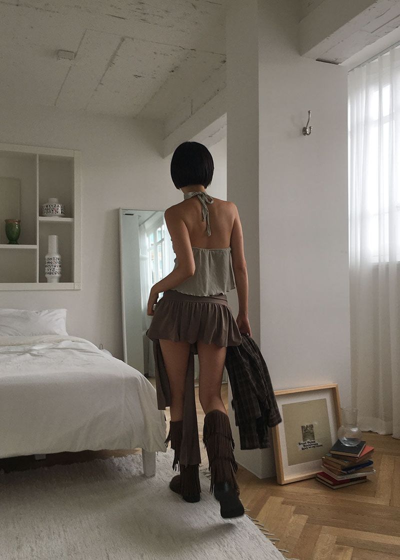 PIG HALTER PUNCHING SLEEVELESS