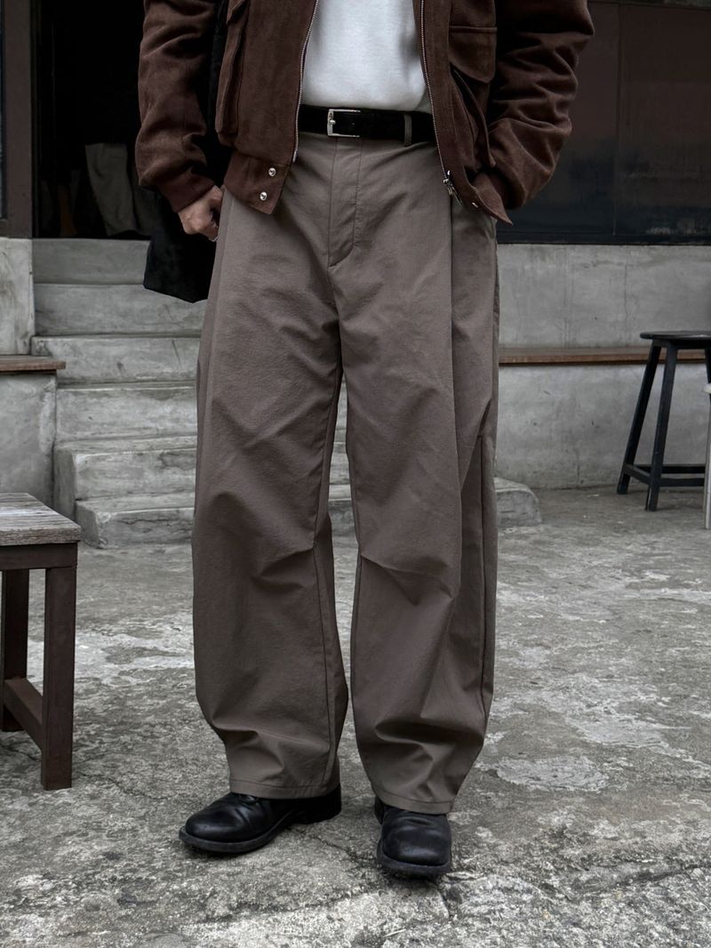 (fleece ver) Unbalanced pintuck curved pants