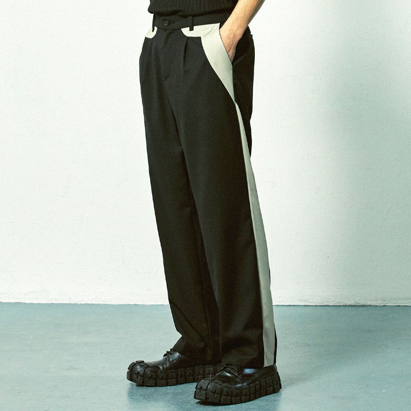 S SY(エスエスワイ)の「wide fit pintuck biker slacks(Pants)」