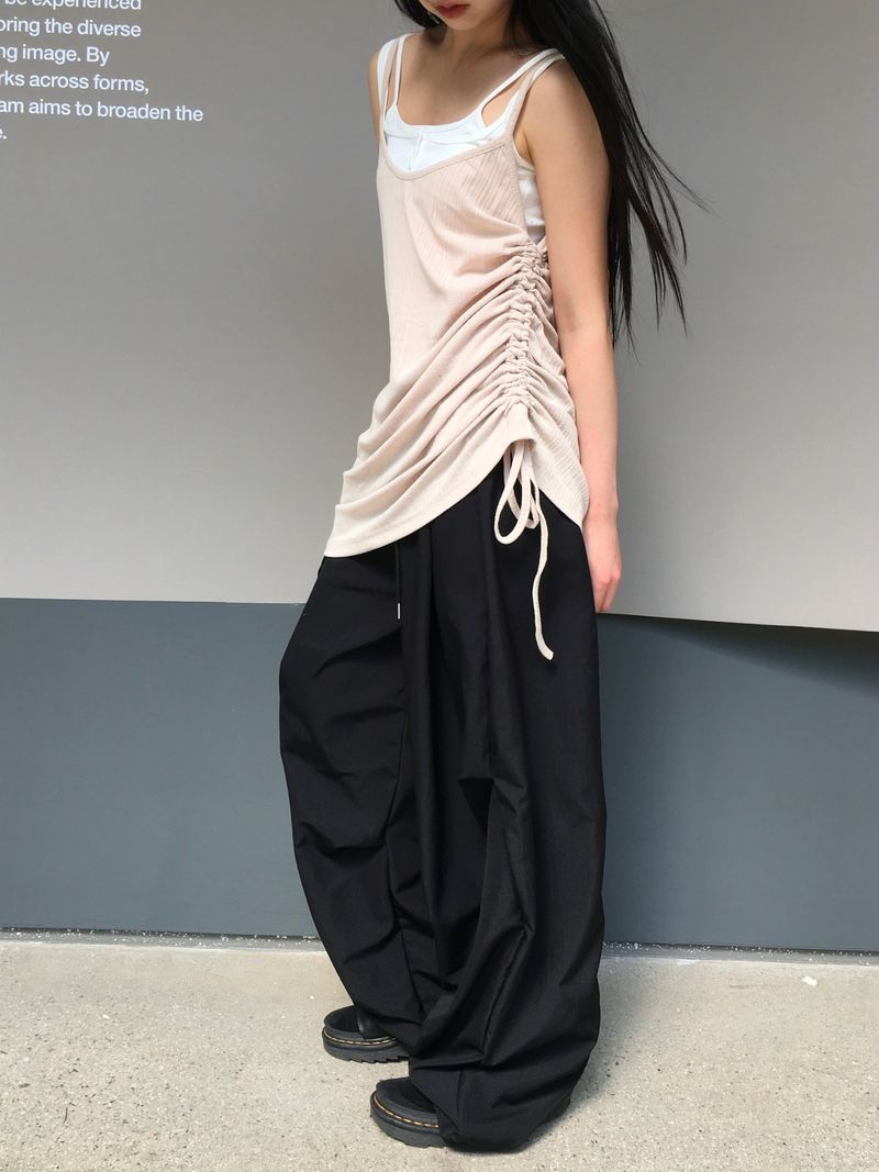 Cool Over Curved Nylon Pants (7c)