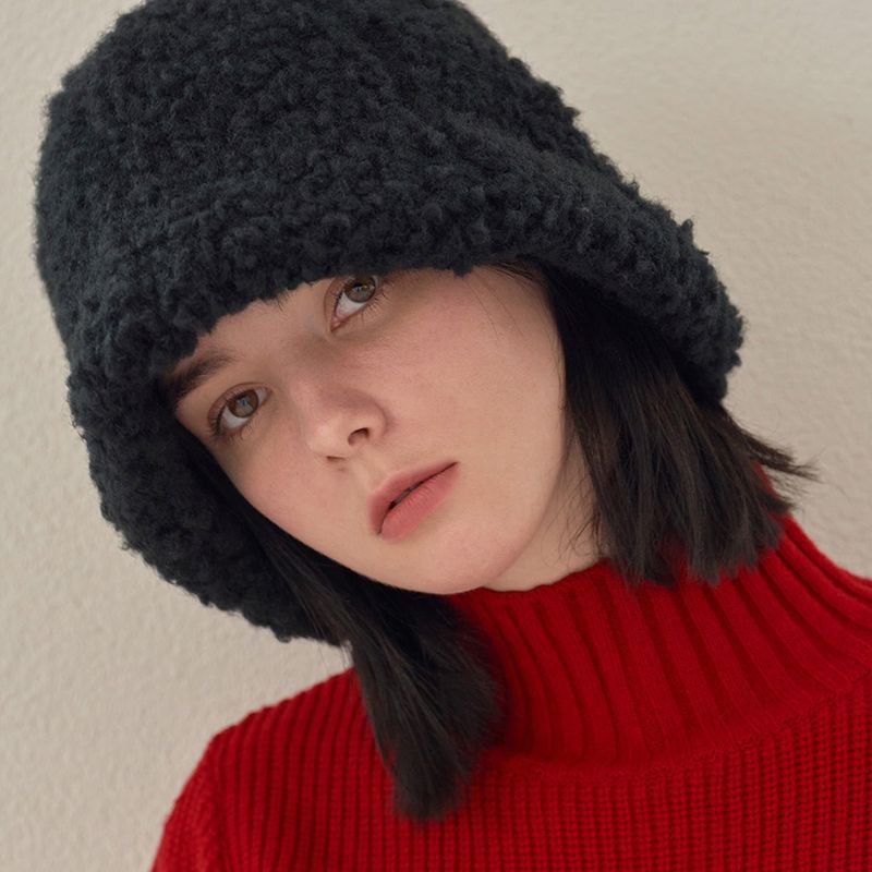 VA Square Longlabel Fleece Tulip Hat / Black