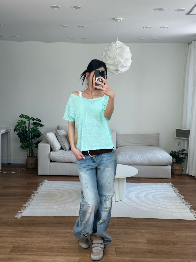 loose v neck tee