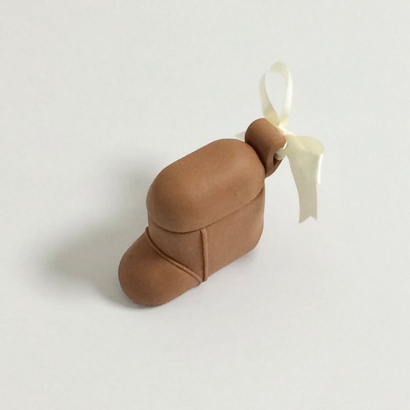 【MADE】 Boots Airpods Case