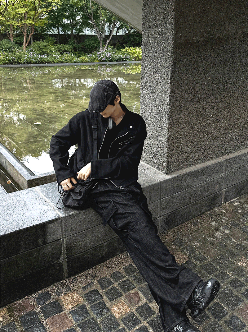 Two tuck washed wide cargo denim