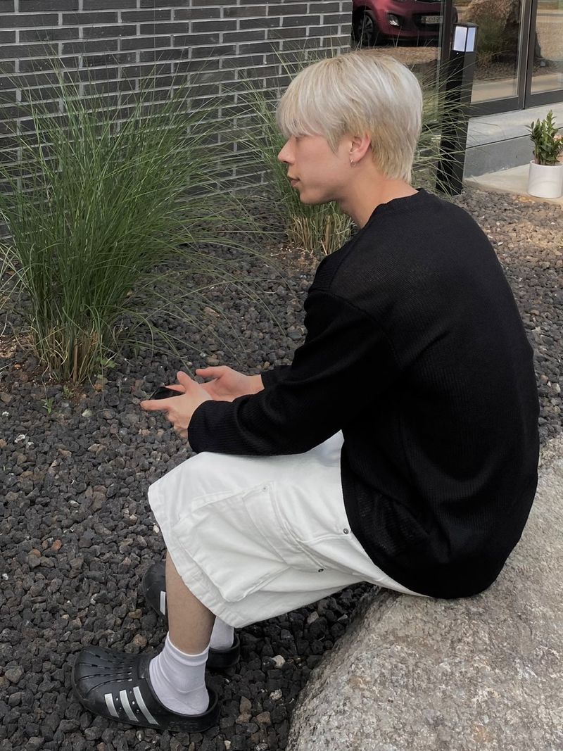 White Cargo Bermuda Pants