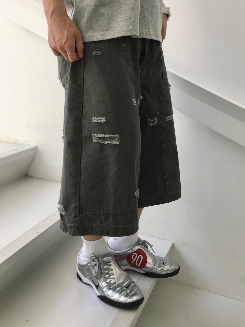 DISCERNMENT（ディサーンメント）の「レールヴィンテージダブルニーバミューダ3C（パンツ）」