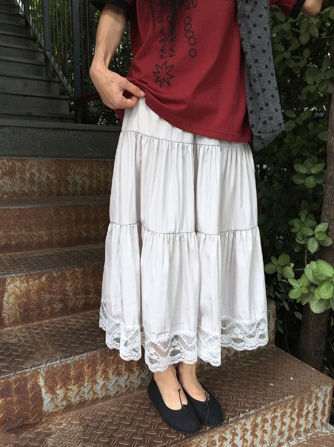 BAON（バオン）の「ミュジフ ティアード レース バンディング ロング スカート（スカート）」