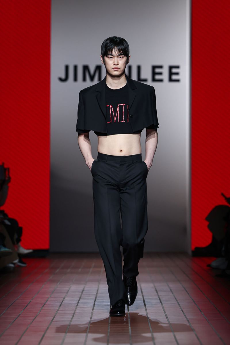 JIMINLEE(ジミンリ)の「SIGNATURE LOGO DRAWING CROP T-SHIRT BLACK(Tops)」
