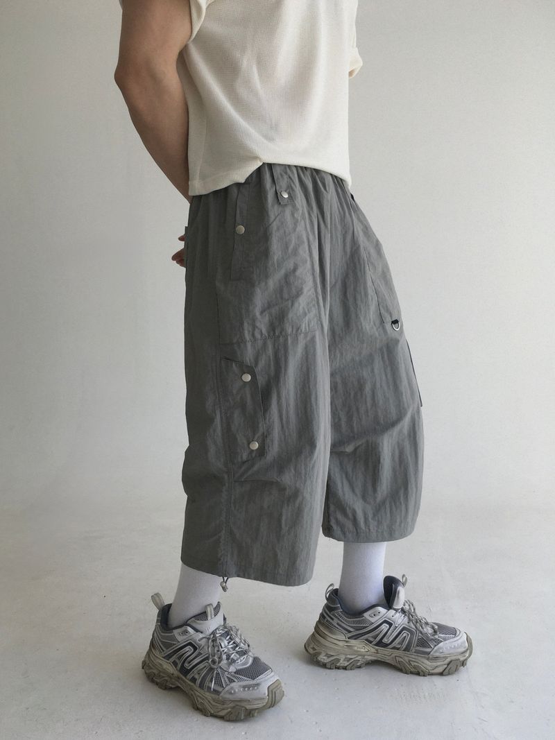 EGONLEO(エゴンレオ)の「strap pintuck bermuda pants(3colors)(Pants)」