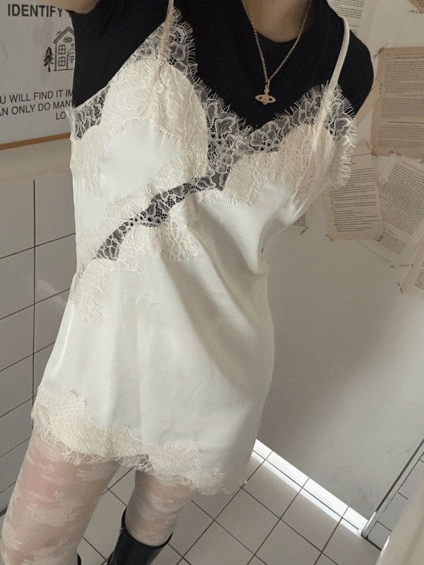 VIVIC（ビビク）の「LACE SATIN UNBALANCE SLIP MINI DRESS (IVORY)（Dresses）」