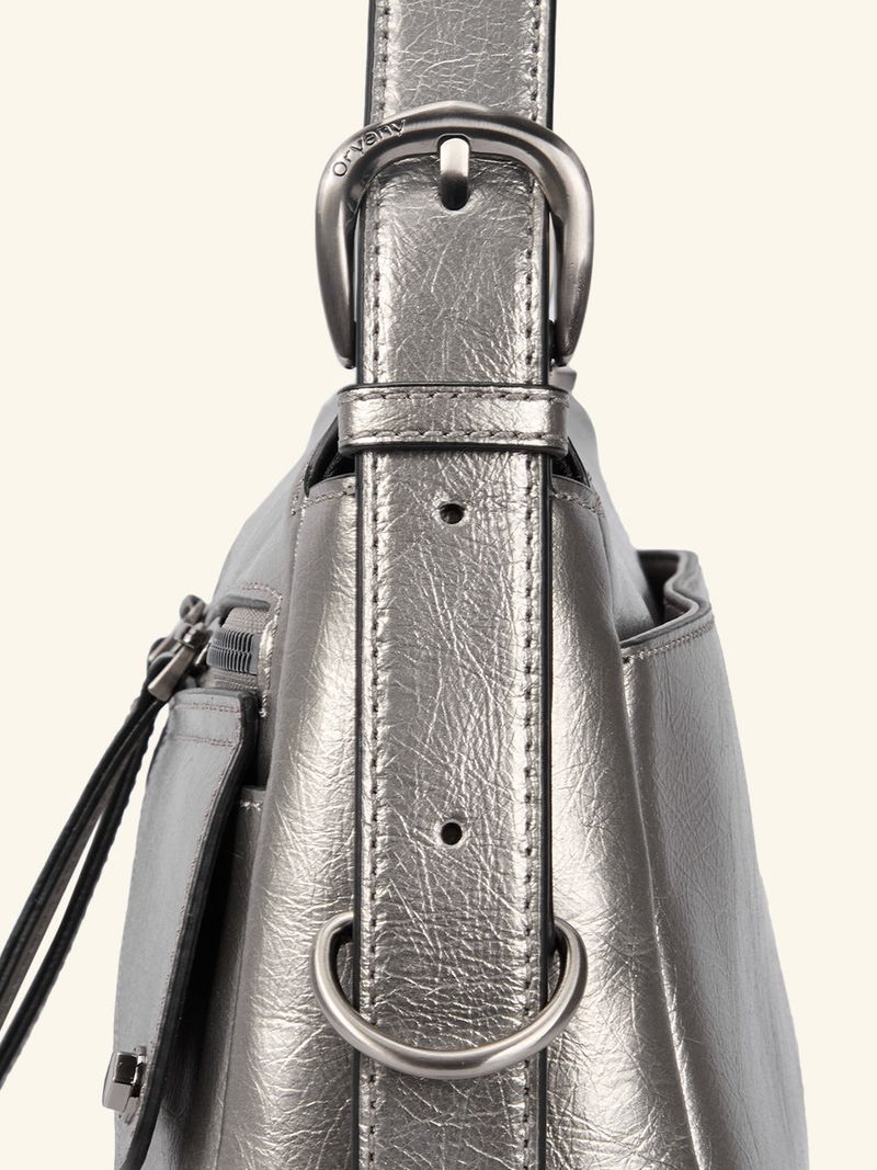Moto Shoulder