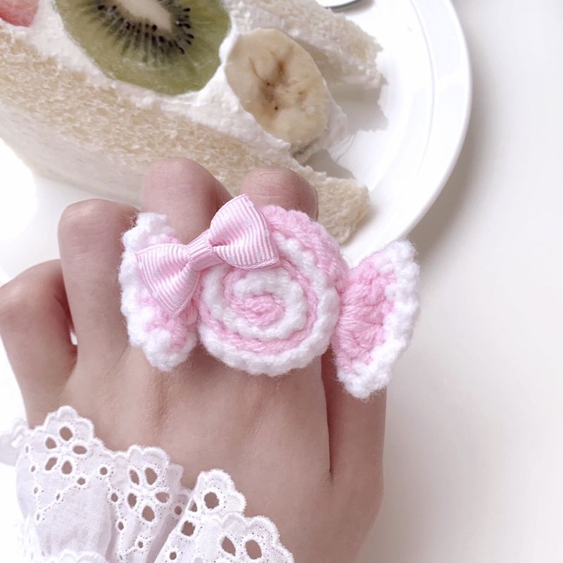 Candy ribbon ring