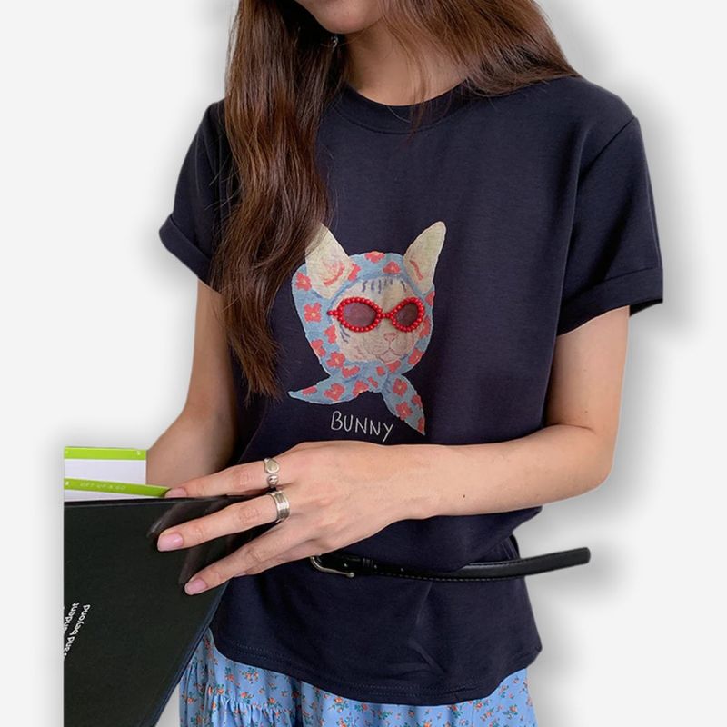 Beaded Glasses Graphic Crew Neck T-Shirt
