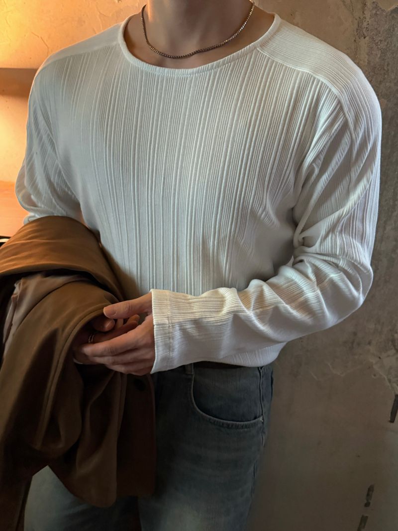Lip u-neck long sleeve tee