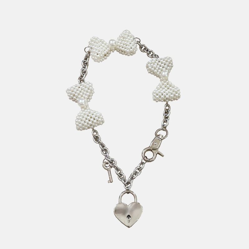 jujustudio(ジュジュスタジオ)の「Sabrina(Accessories)」